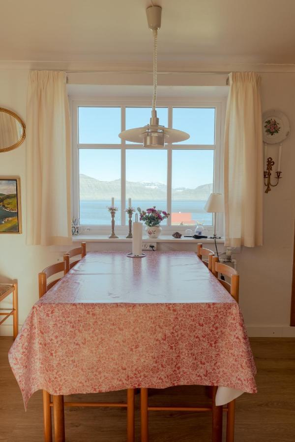 Lovely 4-Br House / Sea View / Nature Oyndarfjordur Екстериор снимка